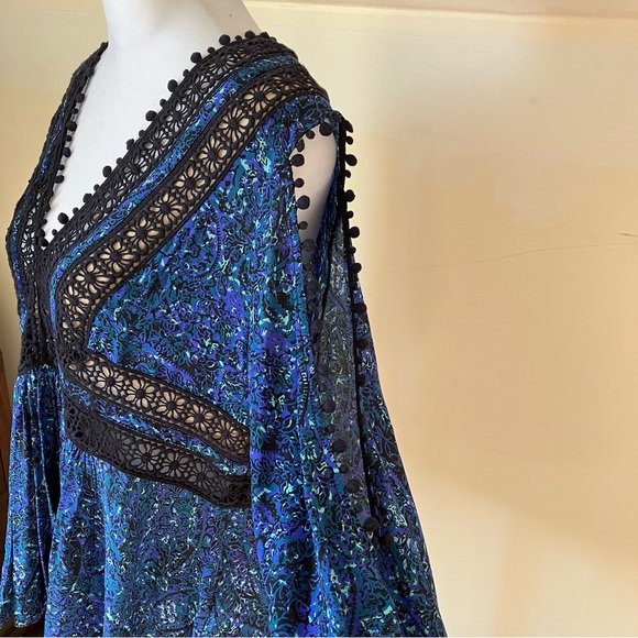 Rebecca Taylor Blue Long-Sleeve Paisley Cold-Shoulder Silk Lace Blouse size 6 - Picture 7 of 10